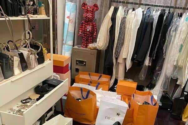 杞县回收一线品牌衣服